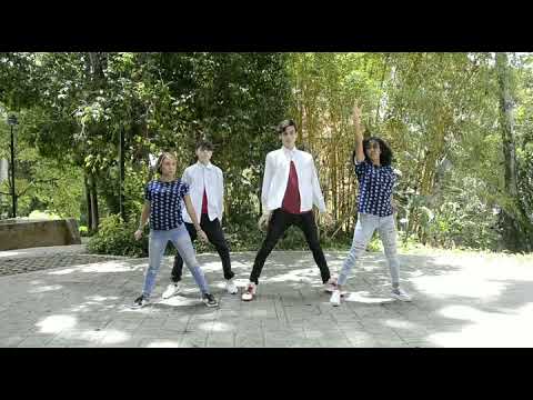 Mona, Isabel Gómez - Lejos