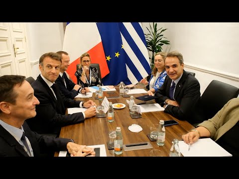 Συνάντηση του Πρωθυπουργού με τον Πρόεδρο της Γαλλίας στη Μάλτα
