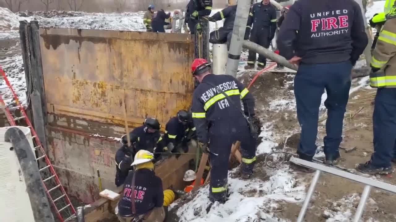 Construction worker rescued from collapsed trench in Riverton - YouTube