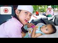 SALSA BERMAIN MOBIL MOBILAN AMBULANCE DAN DOKTER DOKTERAN | Salsa and Family