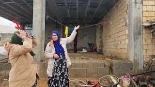 Download Lagu “Under the Rain: Concerns about Flooding” Homeless Woman and Rural Woman MP3