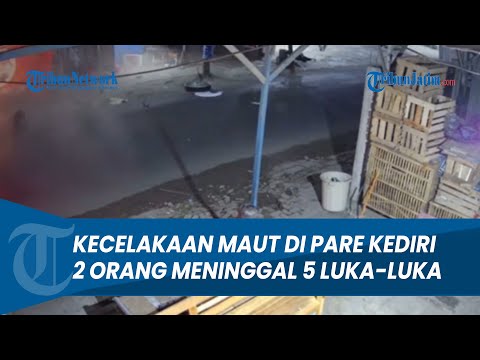 DETIK-DETIK Kecelakaan Maut 2 Tewas Karena Motor dan Mobil Bertabrakan