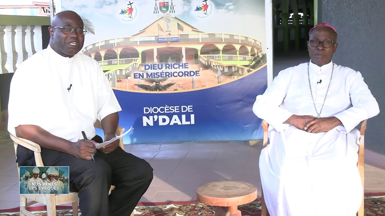 ÉCHOS DU DIOCÈSE DE N'DALI AVEC Mgr Martin ADJOU-MOUMOUNI.