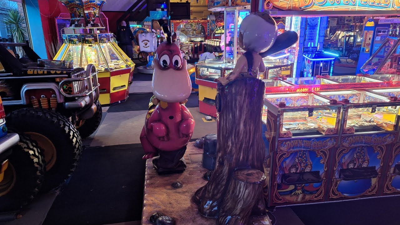 1990s Memopark Flintstones Kiddie Ride - YouTube