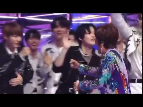 [NCT 천러] 우리 천러 지금 엄청 신났다 ㅋㄱㅋㅋㅋㅋㅋㅋㅋㅋㅋㅋㅋㅋ