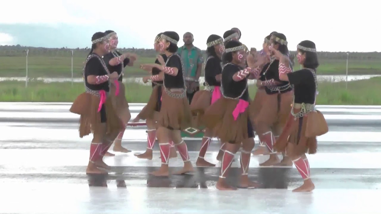 TARI ASTER BAYANGKARI CABANG MAPPI