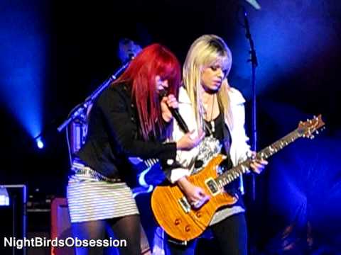 Allison Iraheta "Don't Waste the Pretty" with Oria...