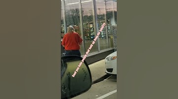 when dumb a$$ people do dumb sh!t, held the line up for 10 mins #lottery #scratchoff #idiot  #stupid