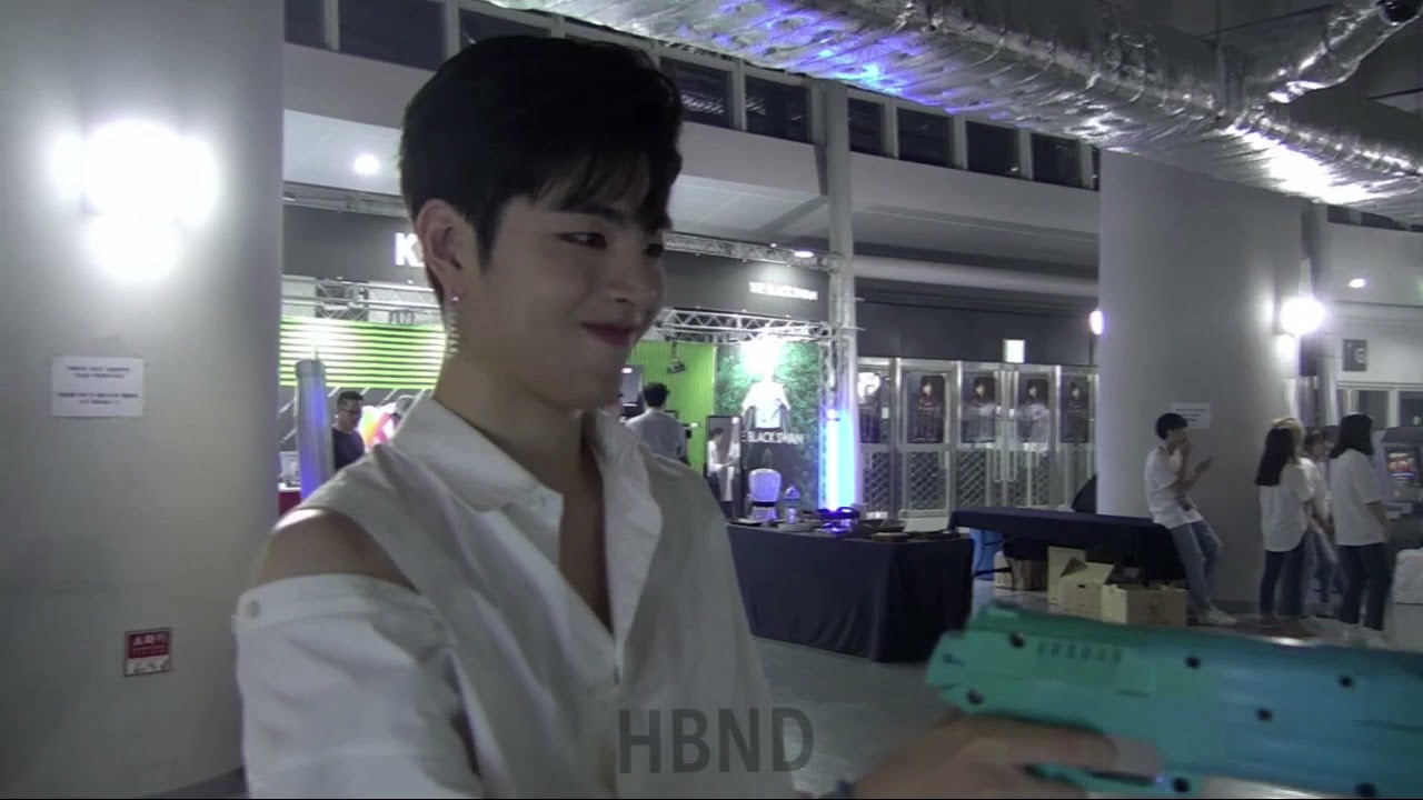 JUNHOE - iKON Backstage Korea Music Festival 2018