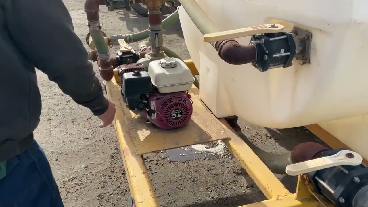 CUSTOM 1600g Poly Tank Nurse Trailer