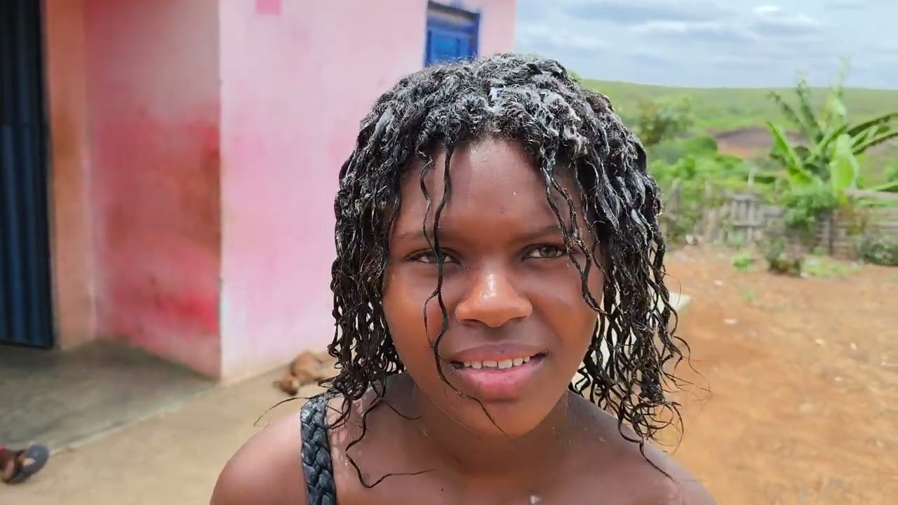 Veja a nossa chegada na casa da família dos Libânio no sertão pernambucano.