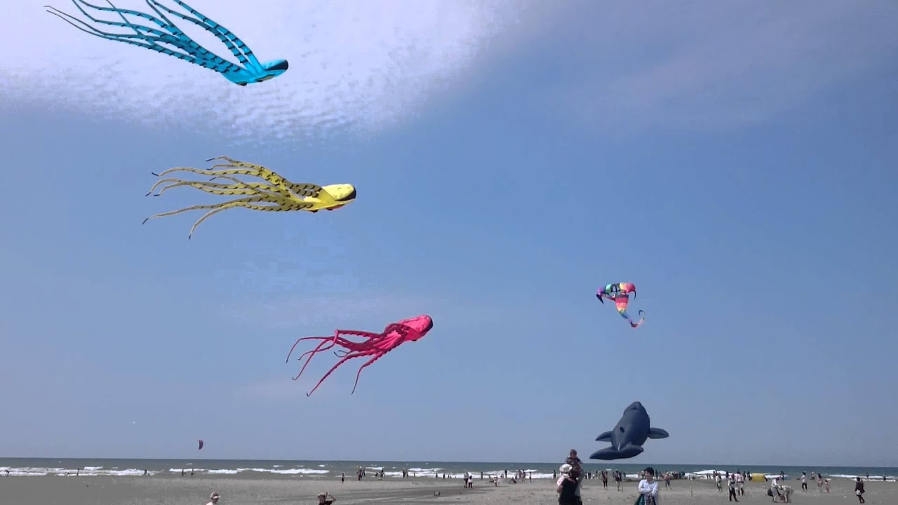 内灘 世界の凧の祭典