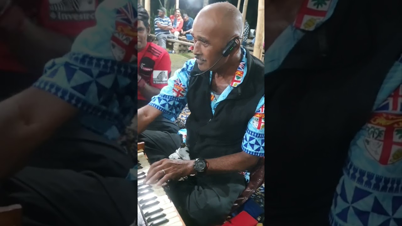 Fiji tambura bhajan by bobby ram bhaar & dholak by jone ... recorded by Arjesh Sami ...
