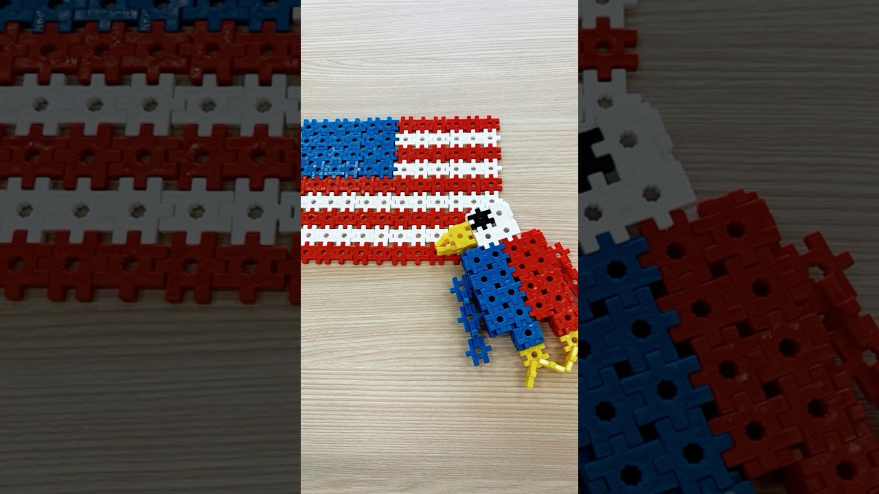 Happy 4th of July from all of us at Incredibly Connectable Toys! 🇺🇸Wishing you a day full of fun!