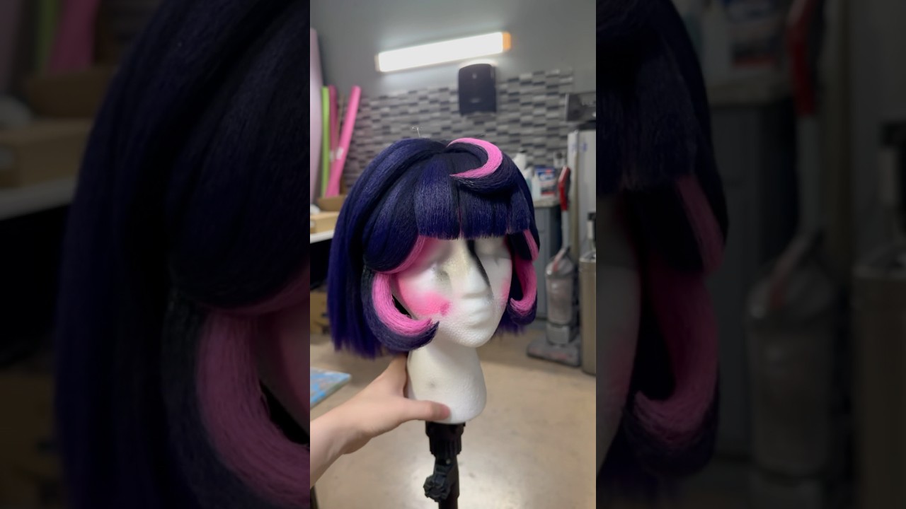Airbrushed Wig : Juno (Overwatch) . #wigstyling #cosplay #wigs #overwatch #junooverwatch