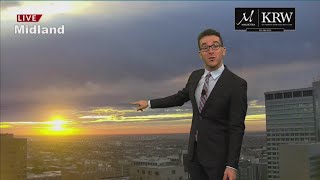 Very Cloudy, Mild, & Breezy 12-5-2022