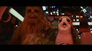 新キャラ・ポーグのコミカルなシーンも　映画「スター・ウォーズ／最後のジェダイ」特別映像