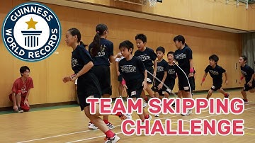 Amazing team skipping challenge! - Guinness World Records