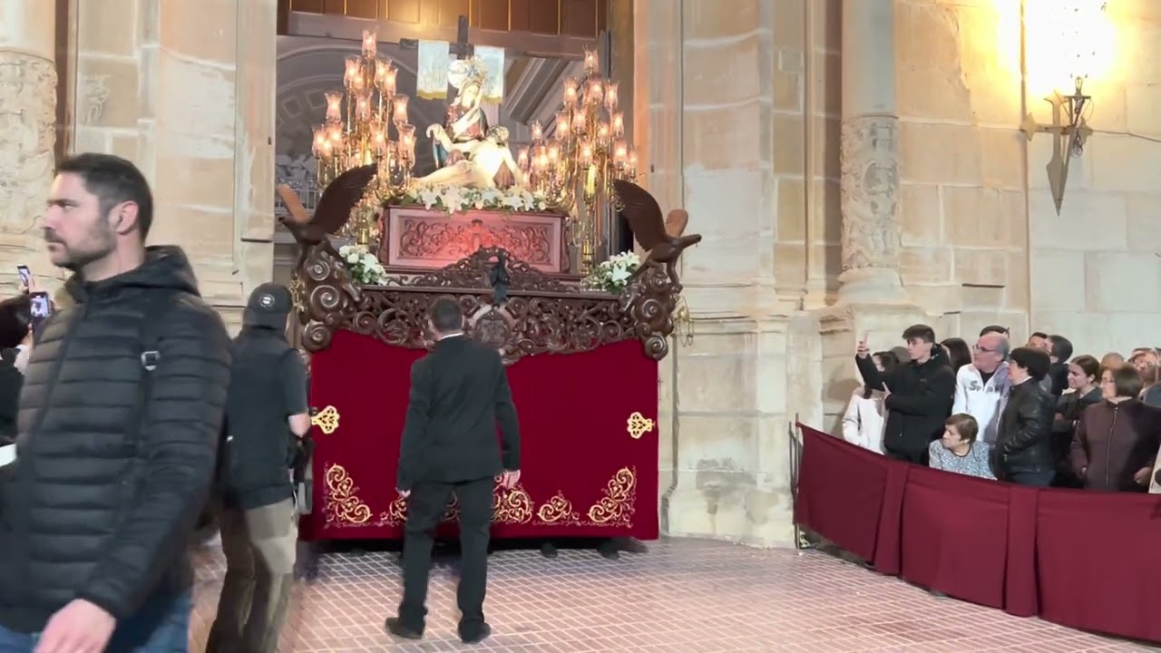 Salida de la Dolorosa. Viernes ￼Santo. Monóvar, 2023.