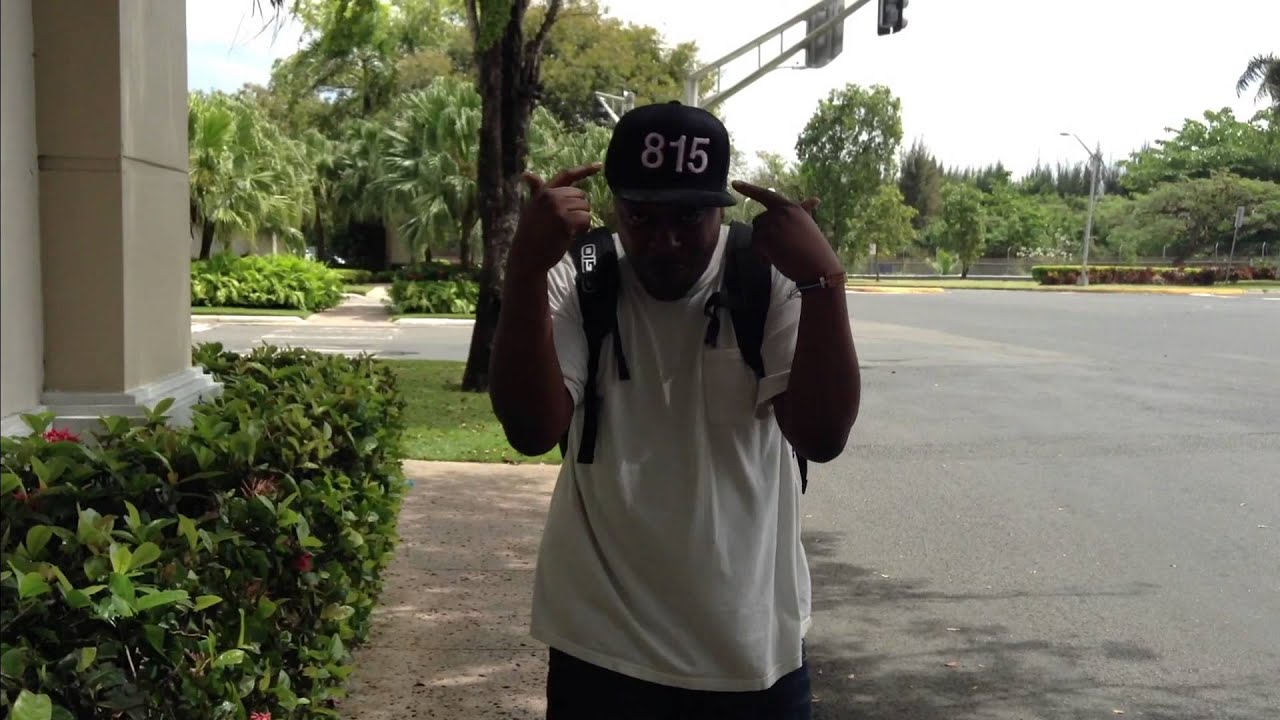 Hollywood - Muscles Produced By Royal Audio Tunes