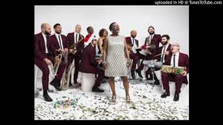 SHARON JONES &amp; THE DAP KINGS - PEOPLE DON&#39;T GET WHAT THEY DESERVE