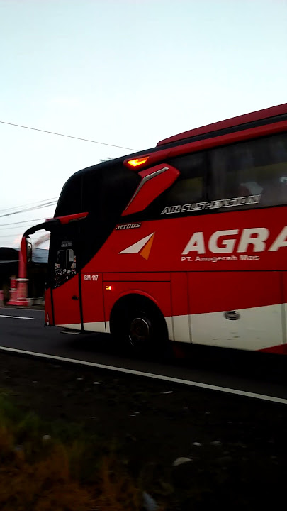 Agra Mas BM 117 Baru Saja Tiba di Baturetno #busakap #busmania #agramas #agra #agramasmania #shorts