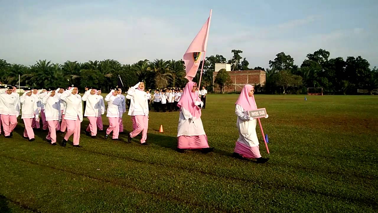 Perbarisan Kejohanan Balapan Dan Padang Smk Dato Sagor Youtube