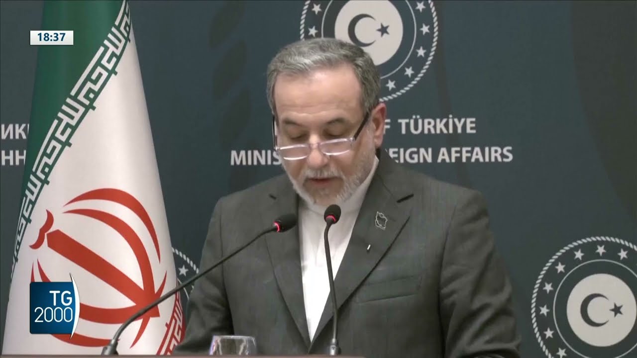 Iran, le navi di Trump si avvicinano. Teheran: pronti a riprendere i colloqui