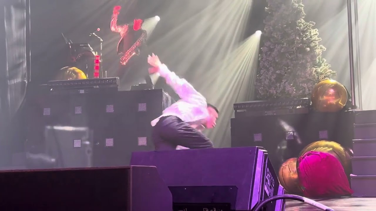 Derek Hough Dance for the Holidays -Bailey Munoz