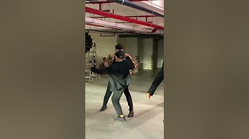 Anh Vi Cá khi tập luyện và khi đánh nghiêm túc kiểu? | VI CÁ PHẦN 2 - Cá Con Vượt Biển Lớn #shorts