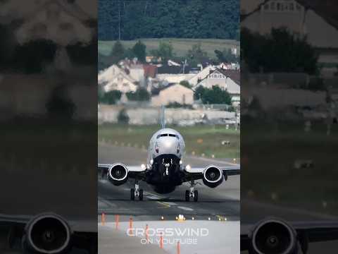 Timelapse May26 RWY28 view LiveATC Planespotting Zurich Airport #timelapse #planelapse #liveatc