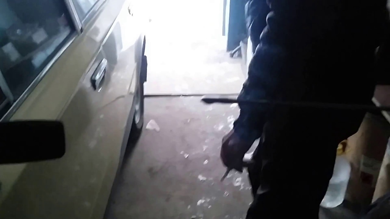 Видео как заводить машину