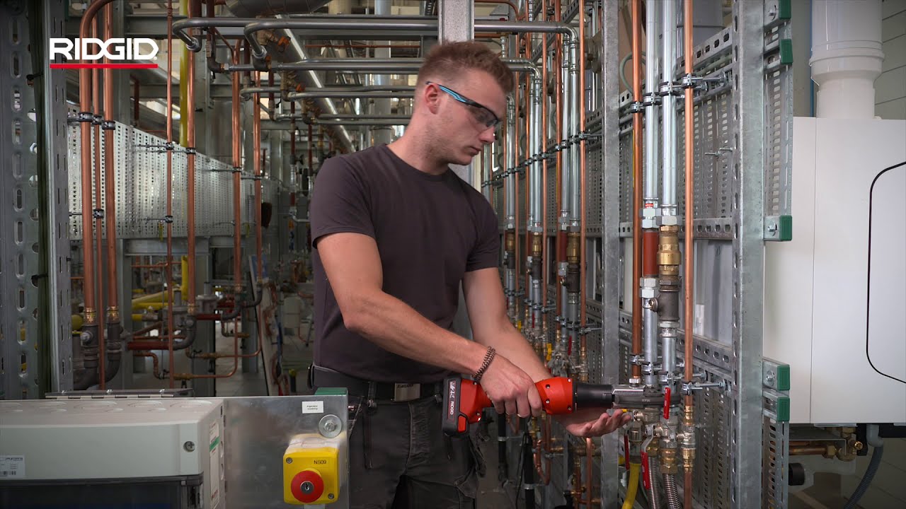 RIDGID RP 219 Press Tool In Action