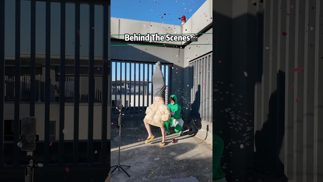 Behind the scenes!🤣#zoey #cosplay #dance #funny