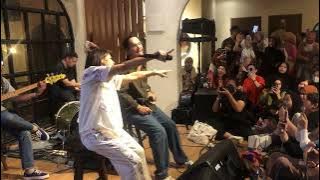 Maliq & D'Essentials - Aduh (Acoustic Live at Ruuang Kopi, Jakarta 28/3/2024)