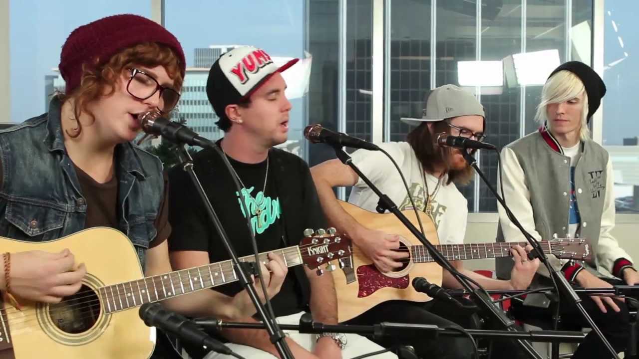 FOREVER THE SICKEST KIDS PERFORM "KEEP ON BRINGING ME DOWN" ACOUSTIC SONG