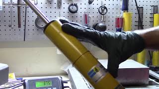 Spring vs. Damper - How the Gas Pressure in a Shock Absorber affects ride and grip