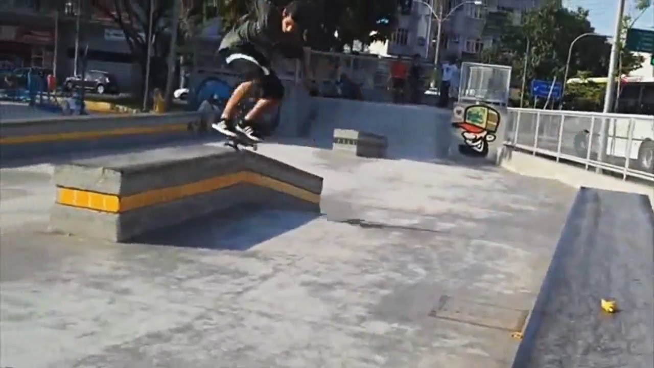 nollie bs 50-50