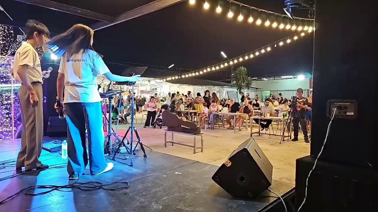 NeneRoyal Streaming At Naka Night Market Part2
