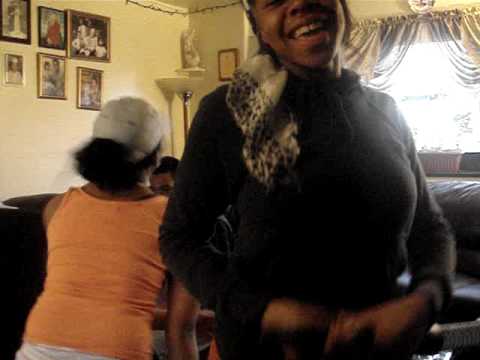 girls-from-r-kelly-piss-on-you