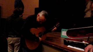 Video-Miniaturansicht von „Tommy Emmanuel on 12 string guitar !!“