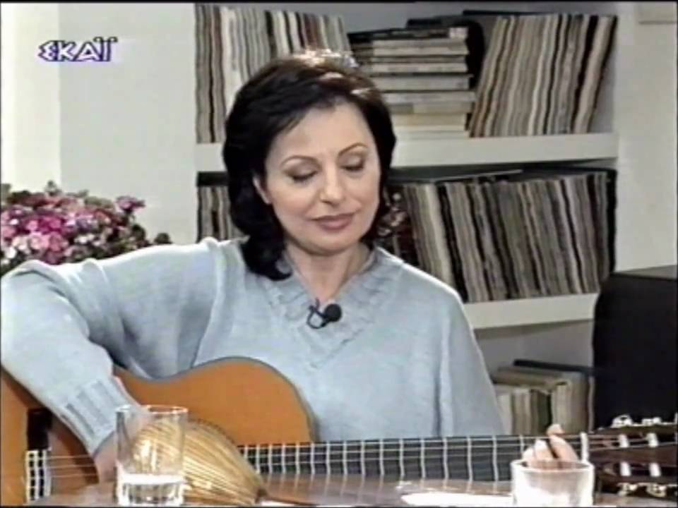 Χάρις Αλεξίου - To Τango Της Νεφέλης