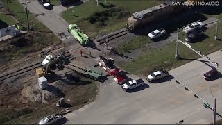 Air 11 video over wreck involving train and truck in Waller County