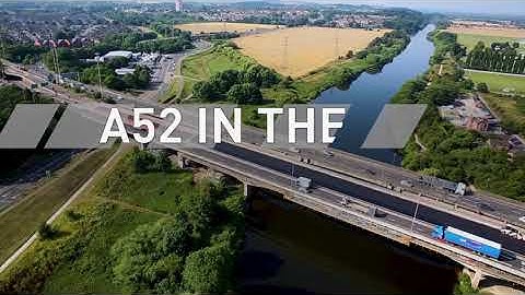 VSL : A52 in the UK, repairing a bridge open to traffic
