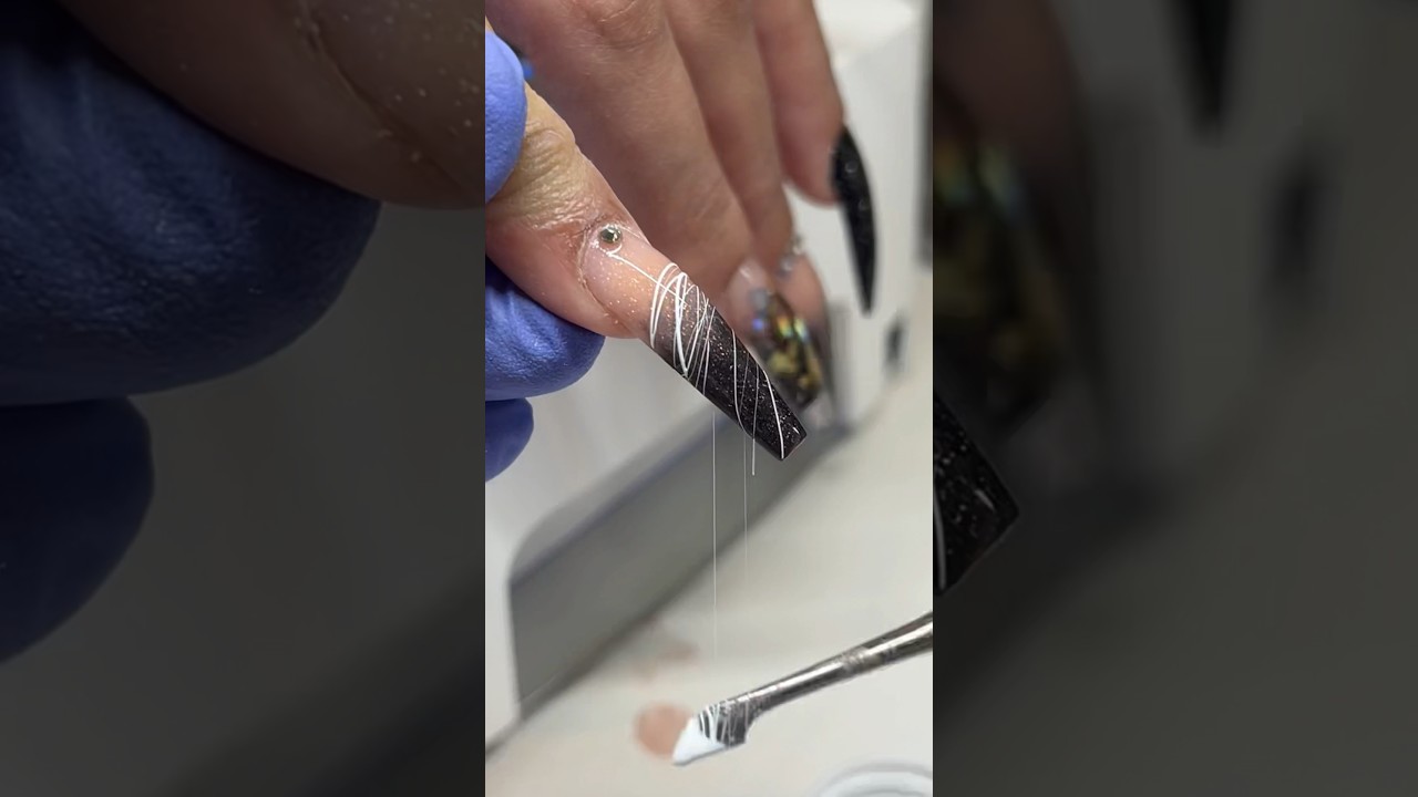 🕷️ SPIDER GEL AND CHUNKY GLITTER 💅🏼✨ 