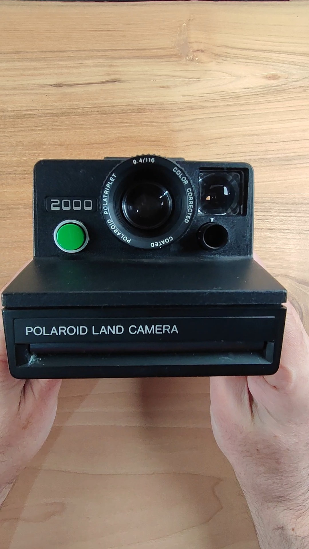 Polaroid 2000 Land Camera - SX-70 - YouTube