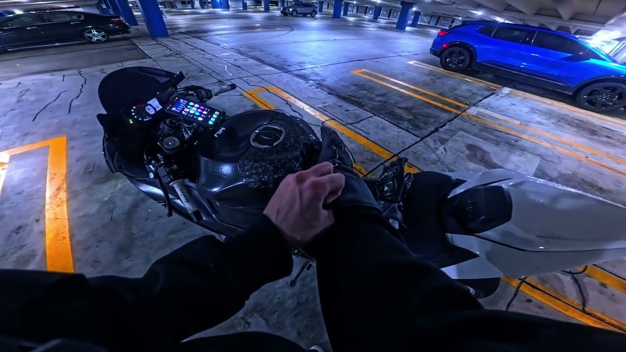 POV Kawasaki Ninja ZX6R Night Ride (Pure sound no music)