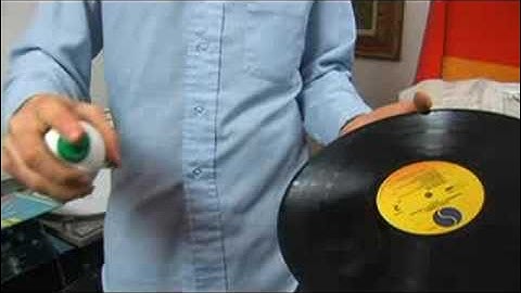 How to Clean Vinyl Records : Applying Cleaner to Vinyl Records