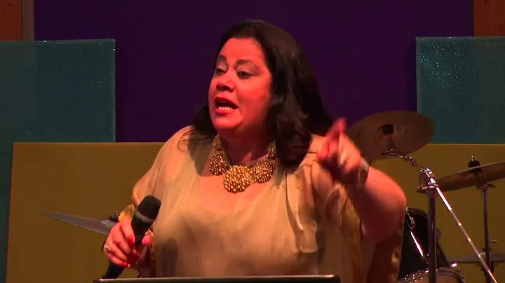 Cuando Dios Llama - Pastora Iris Nanette Torres