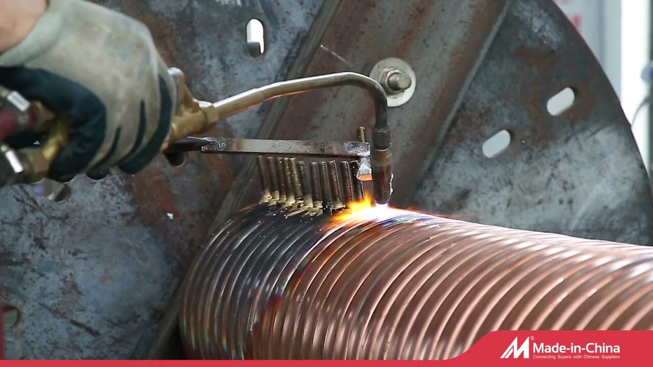 Enclosed circulation water cooling tower